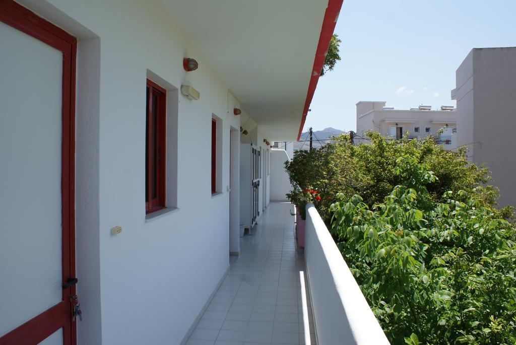 Stam & John Apartments Кос Экстерьер фото